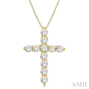 1 Ctw Round Cut Diamond Cross Pendant in 14K Yellow Gold with Chain