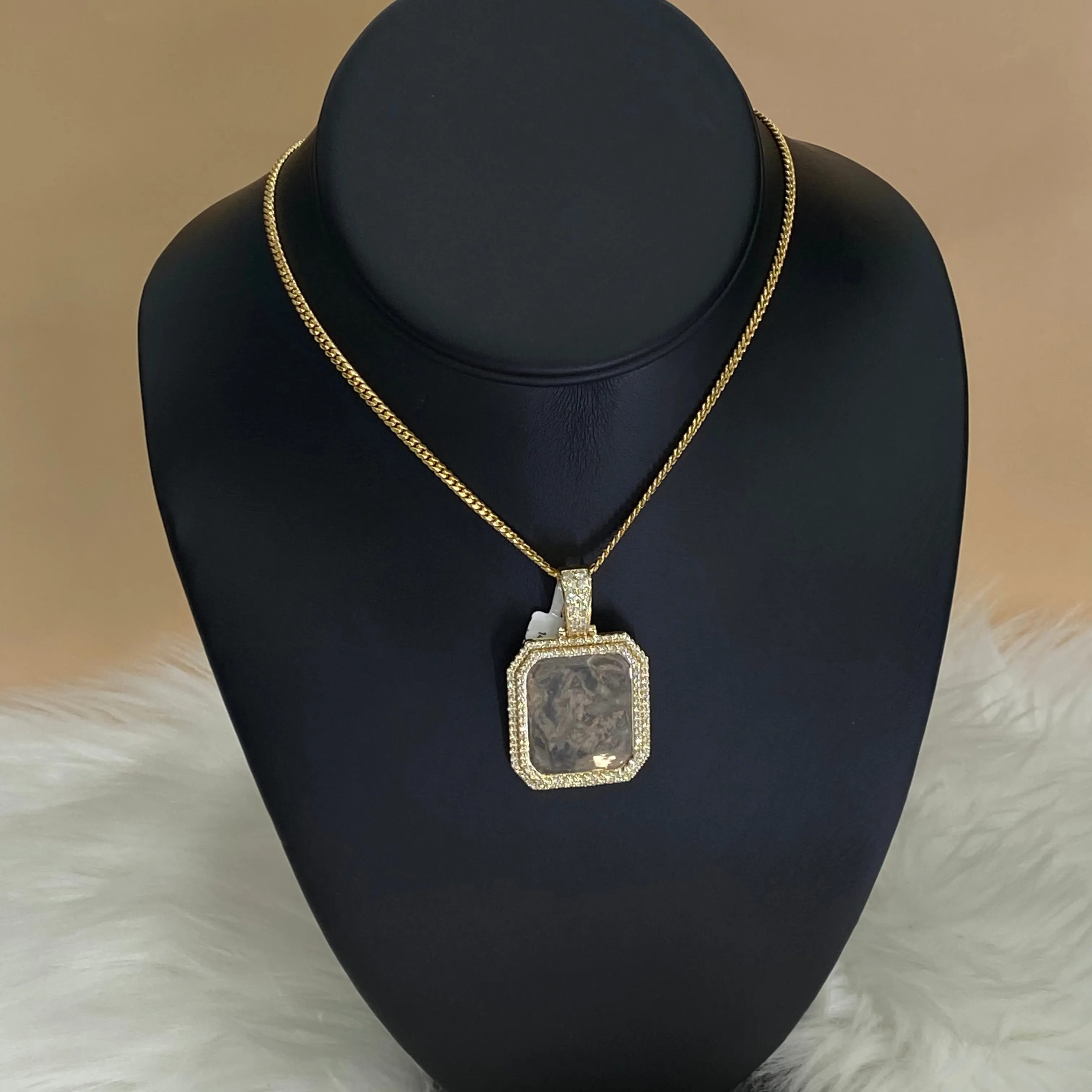 14K Yellow Gold Diamond Square Pendant 2.17Ct / 10.3gr