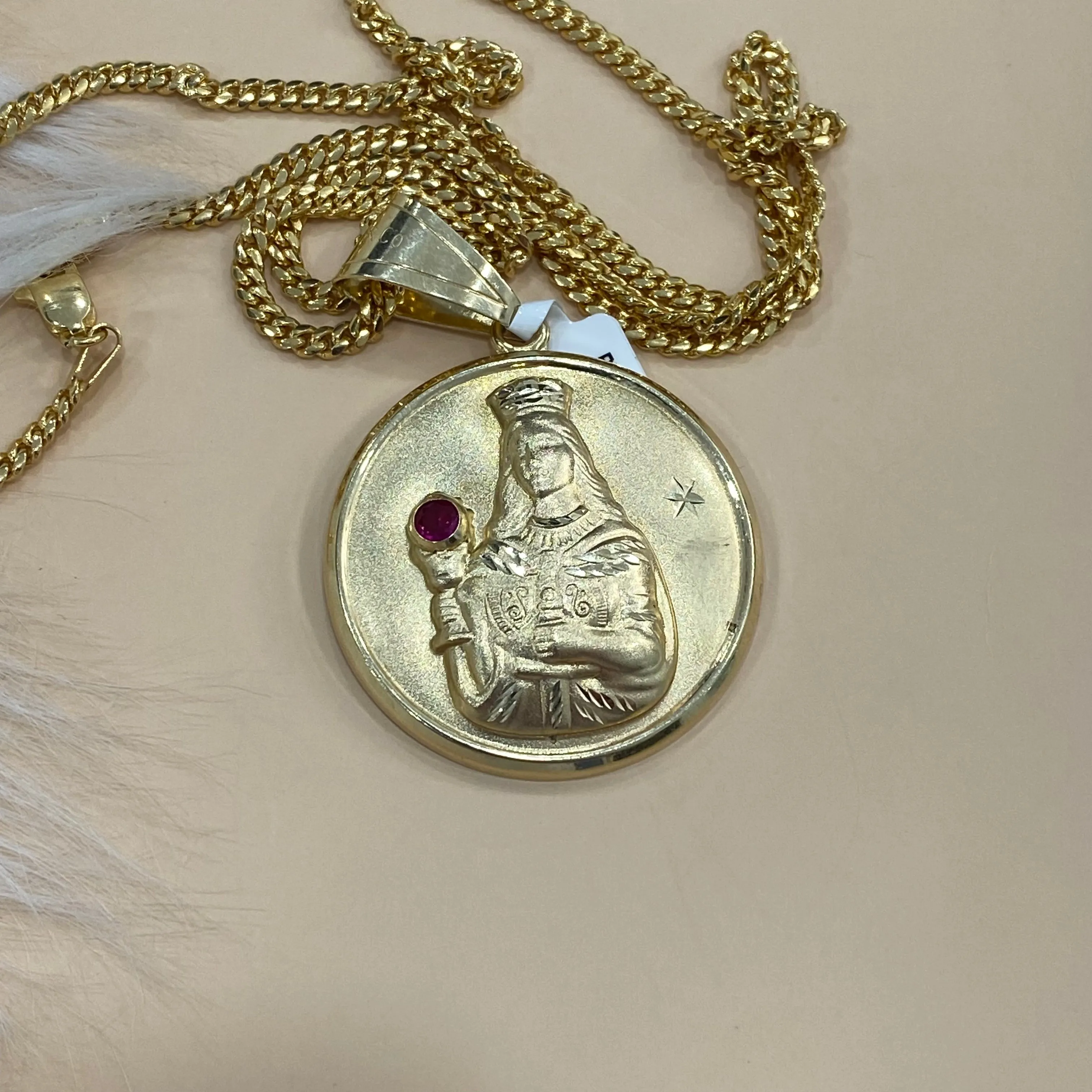 14K Yellow Gold Virgen Pendant With Ruby / 6gr