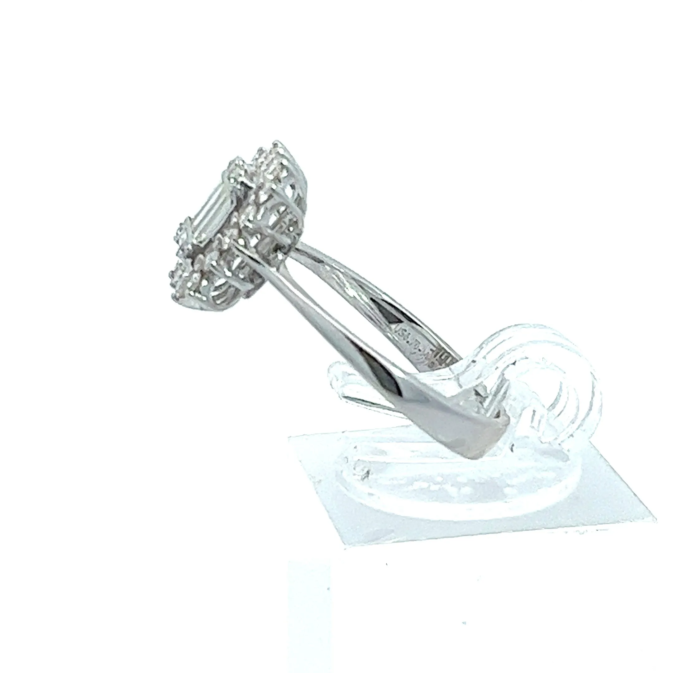 14kt  White Gold Fashion Diamond Ring