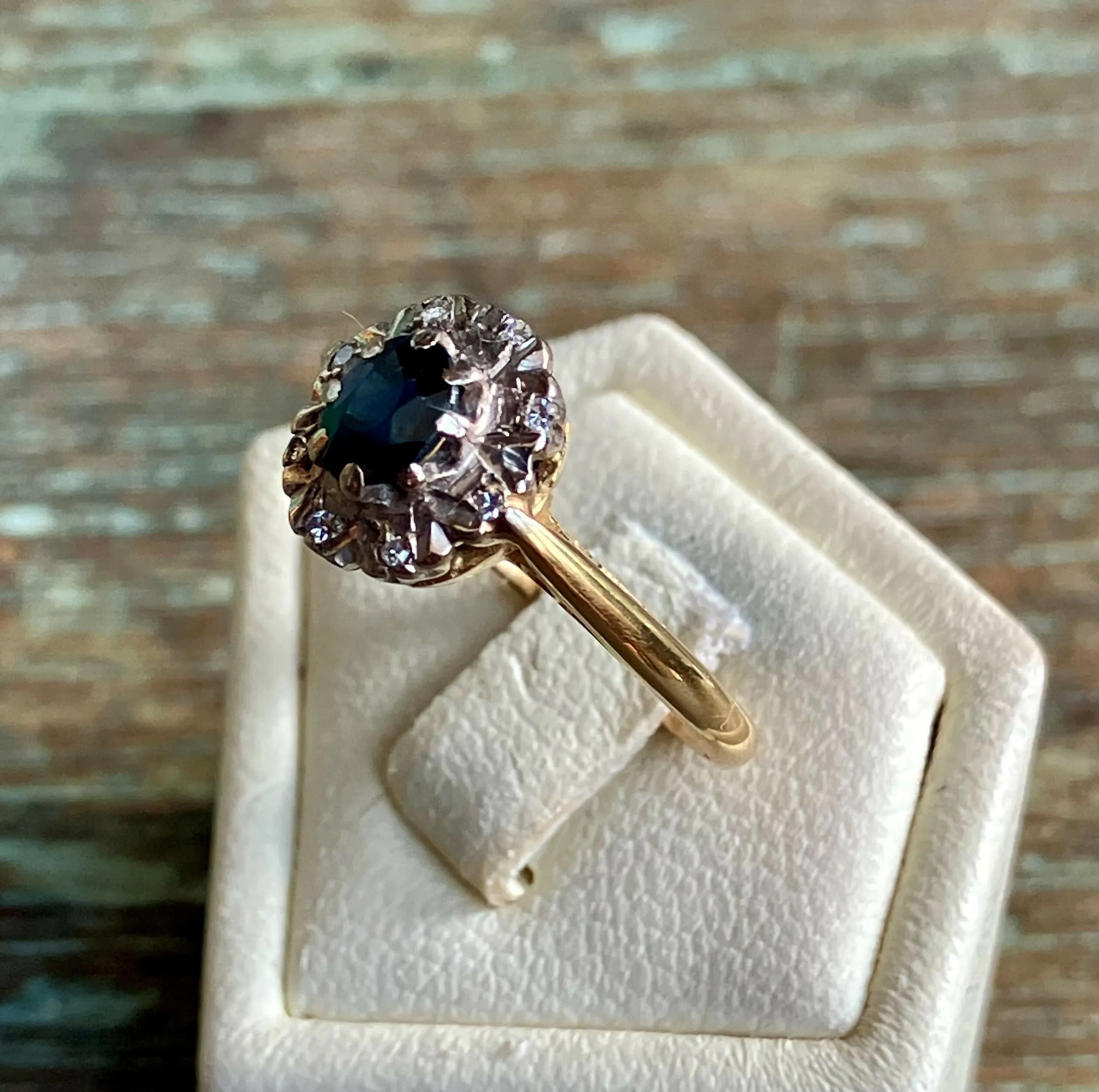 18ct Gold Sapphire & Diamond Cocktail Ring | Size J