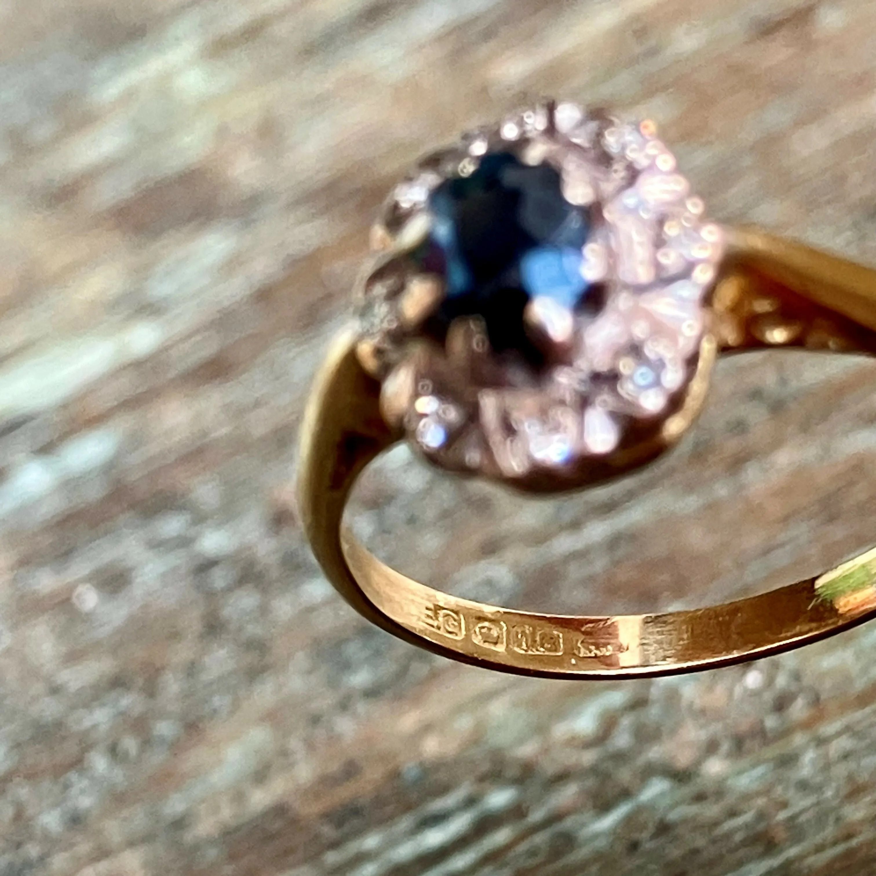 18ct Gold Sapphire & Diamond Cocktail Ring | Size J