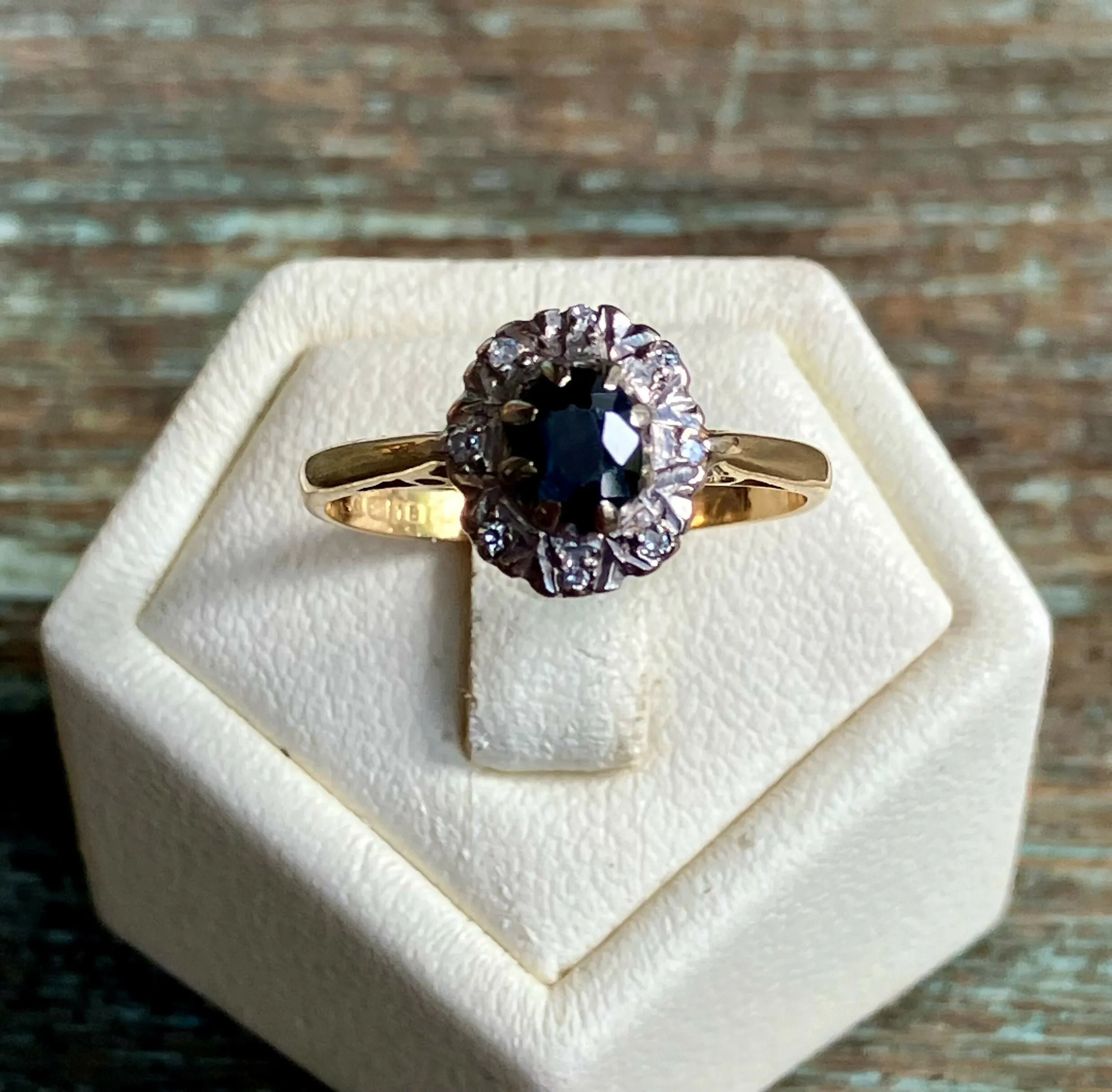 18ct Gold Sapphire & Diamond Cocktail Ring | Size J