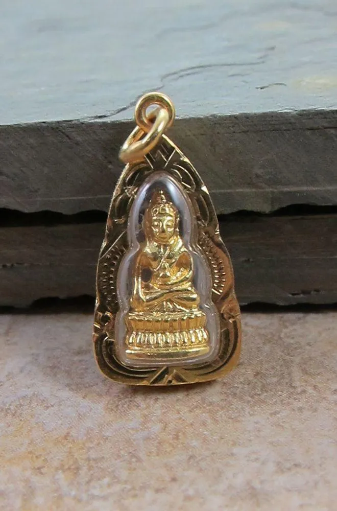 Awesome 3D Golden Thai Amulet