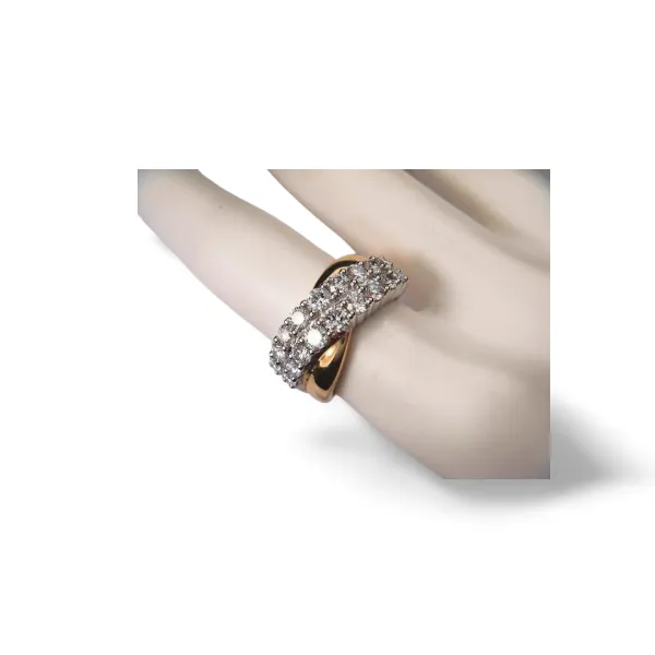 Beautiful 14K White 2-Tone Gold Designer Diamond Ring Band