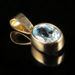 Blue Topaz Pendant 9Ct Gold 1Ct Topaz