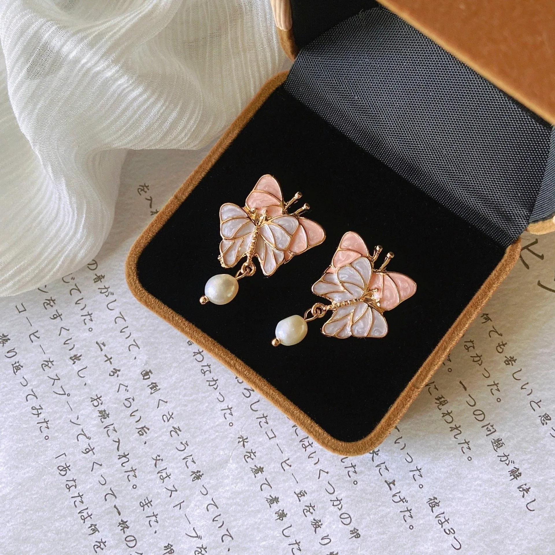 Chic Enamel Butterfly Bow Pearl Earrings