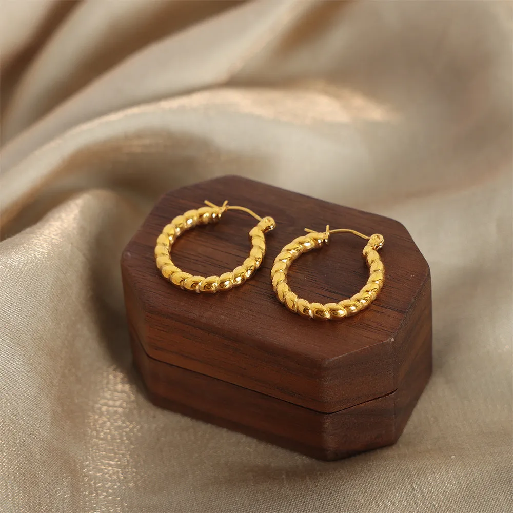 Chic Twisted Gold-Plated Geometric Earrings - Planderful Everyday Genie Collection