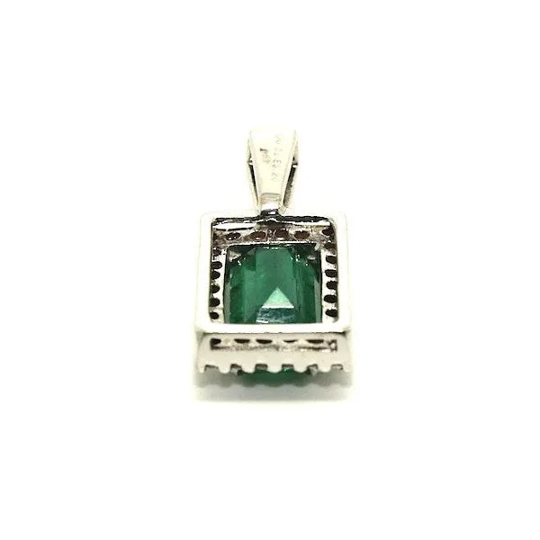 Emerald And Diamond  Halo Pendant Ad No.0534