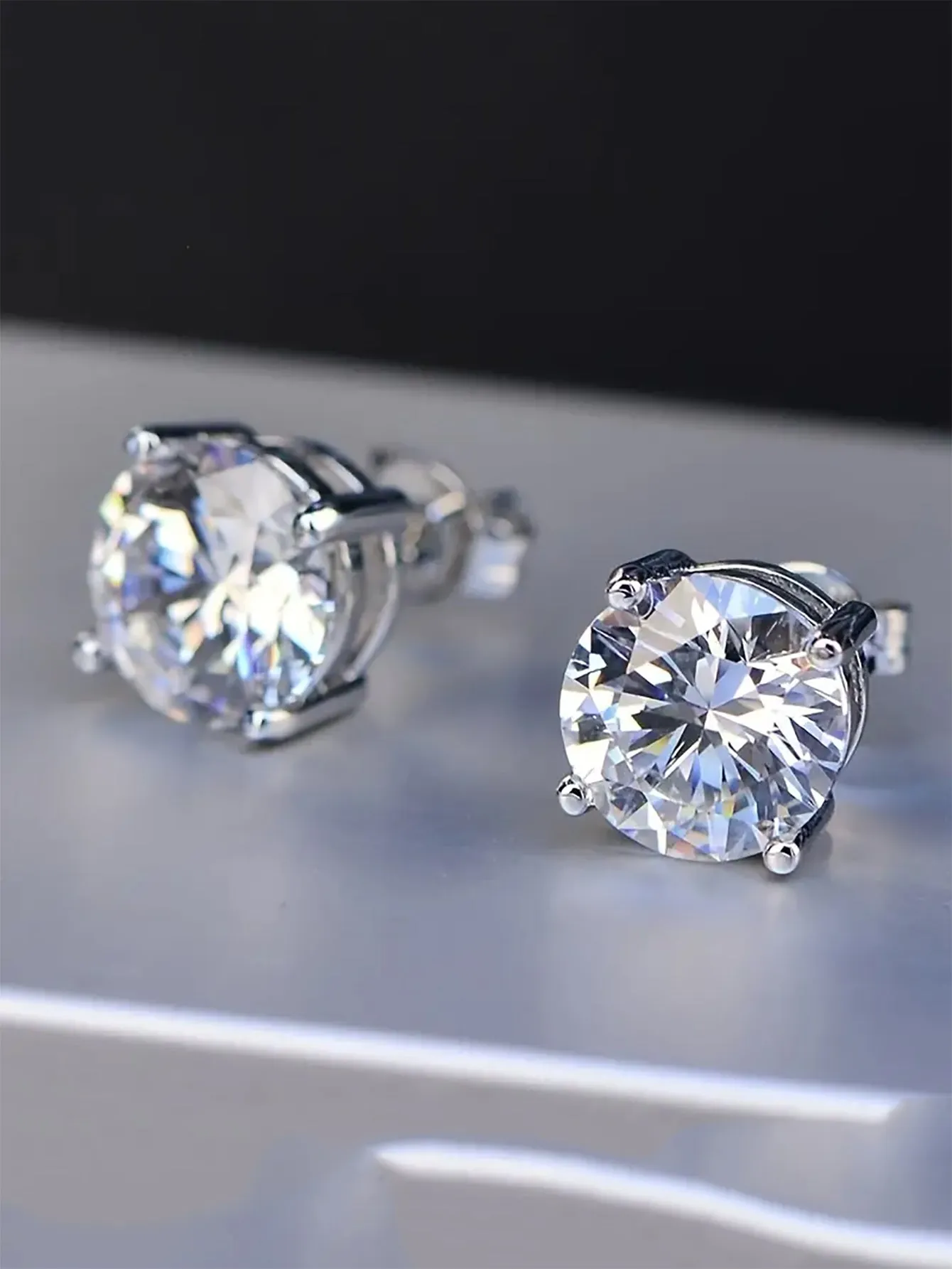 Fashionable Cubic Zirconia Stud Earrings