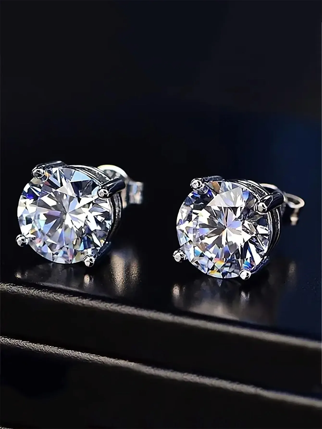 Fashionable Cubic Zirconia Stud Earrings