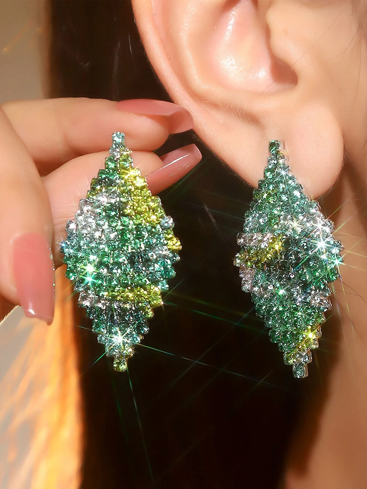 Fashionable Geometric Diamond Earrings