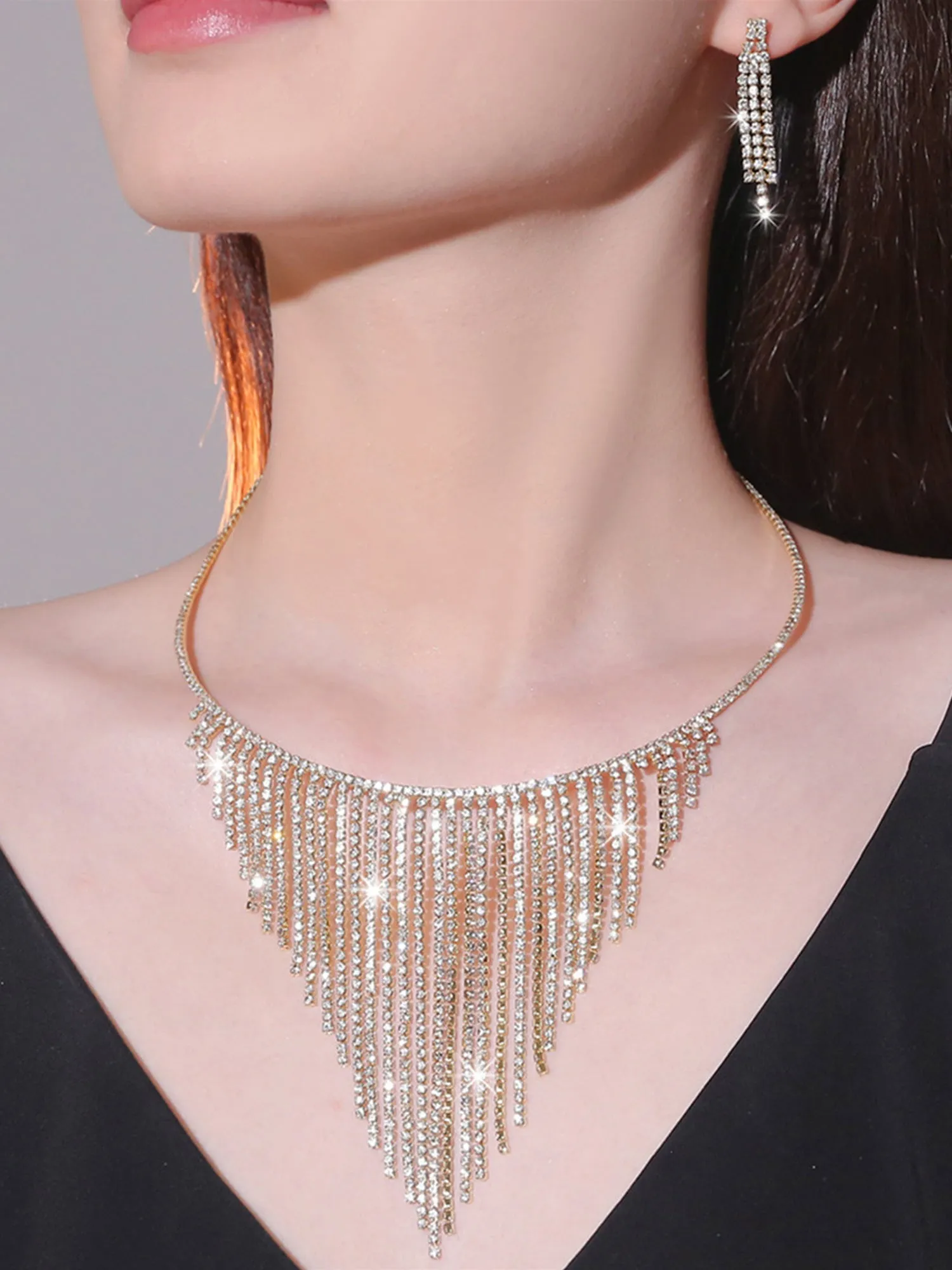 Fashionable Tassel Rhinestone Necklace And Earrings Set