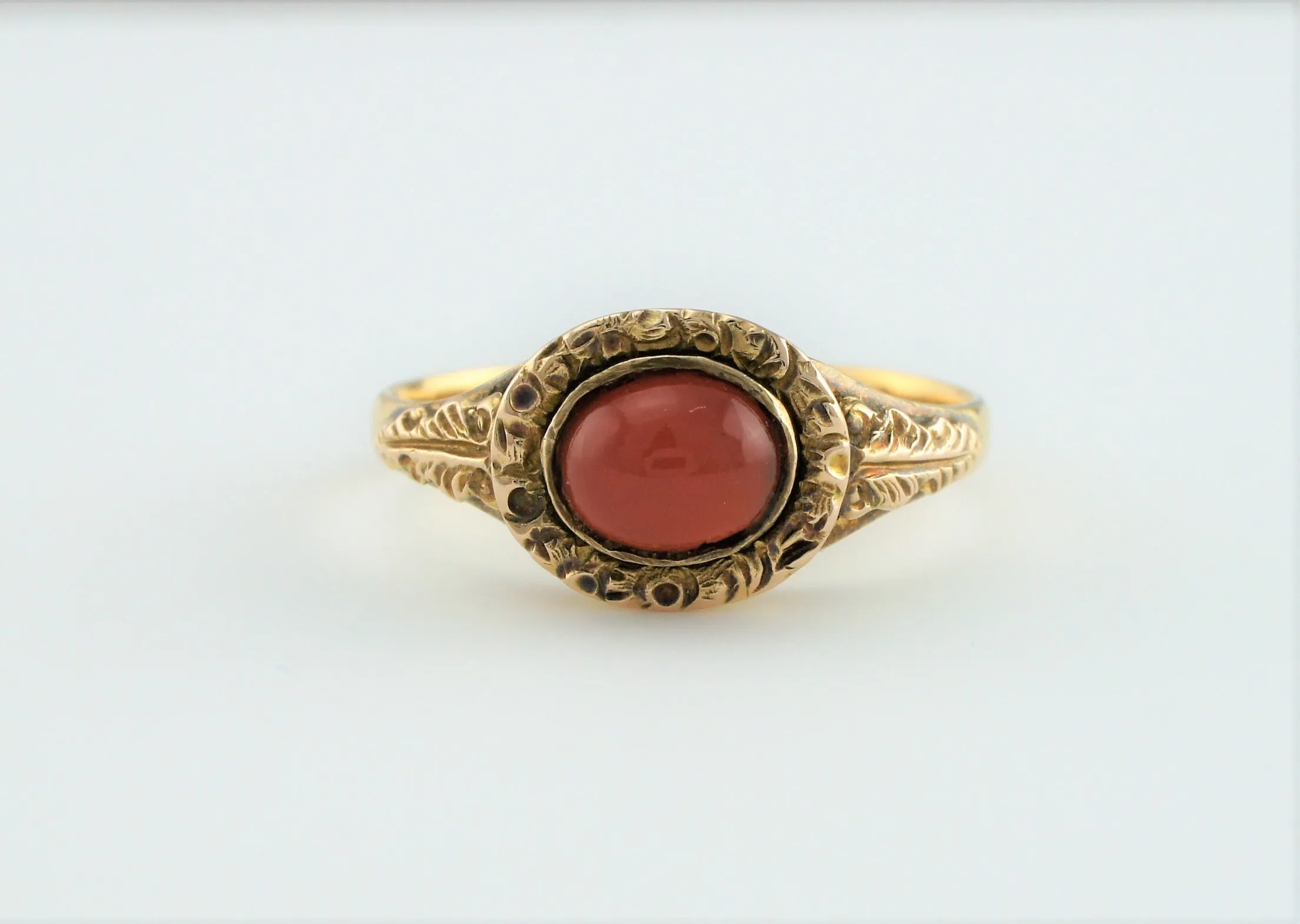 Fine Antique 22ct Yellow Gold & Carnelian Engraved Ring - 1862