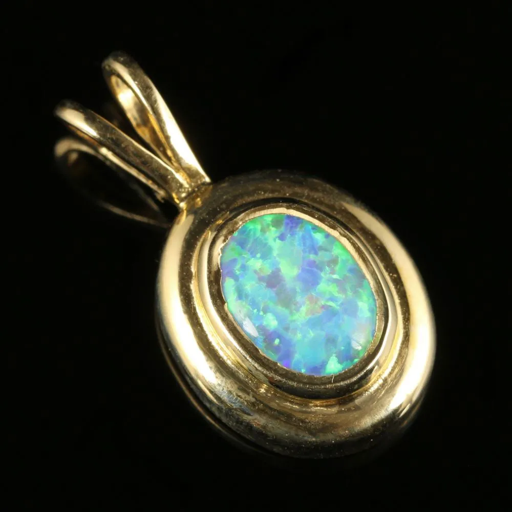 Opal Gold Pendant Beautiful Opal 9Ct Gold