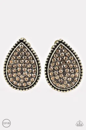 Paparazzi Earring ~ A Run For Their Money - Brass