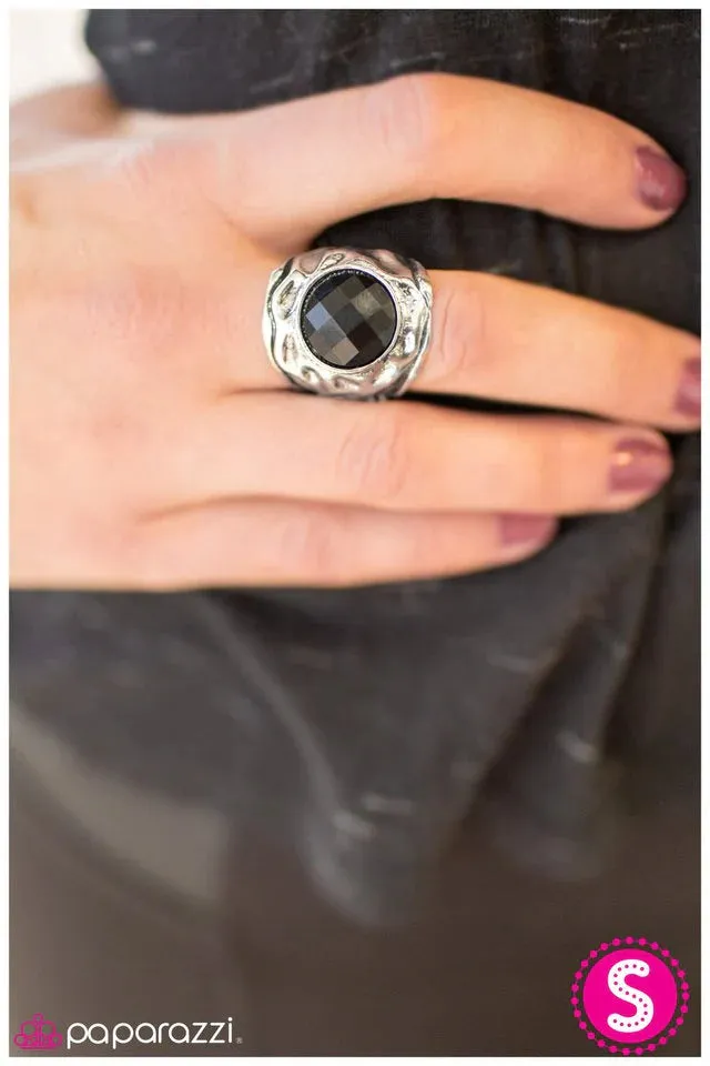 Paparazzi Ring ~ The Dark Side - Black