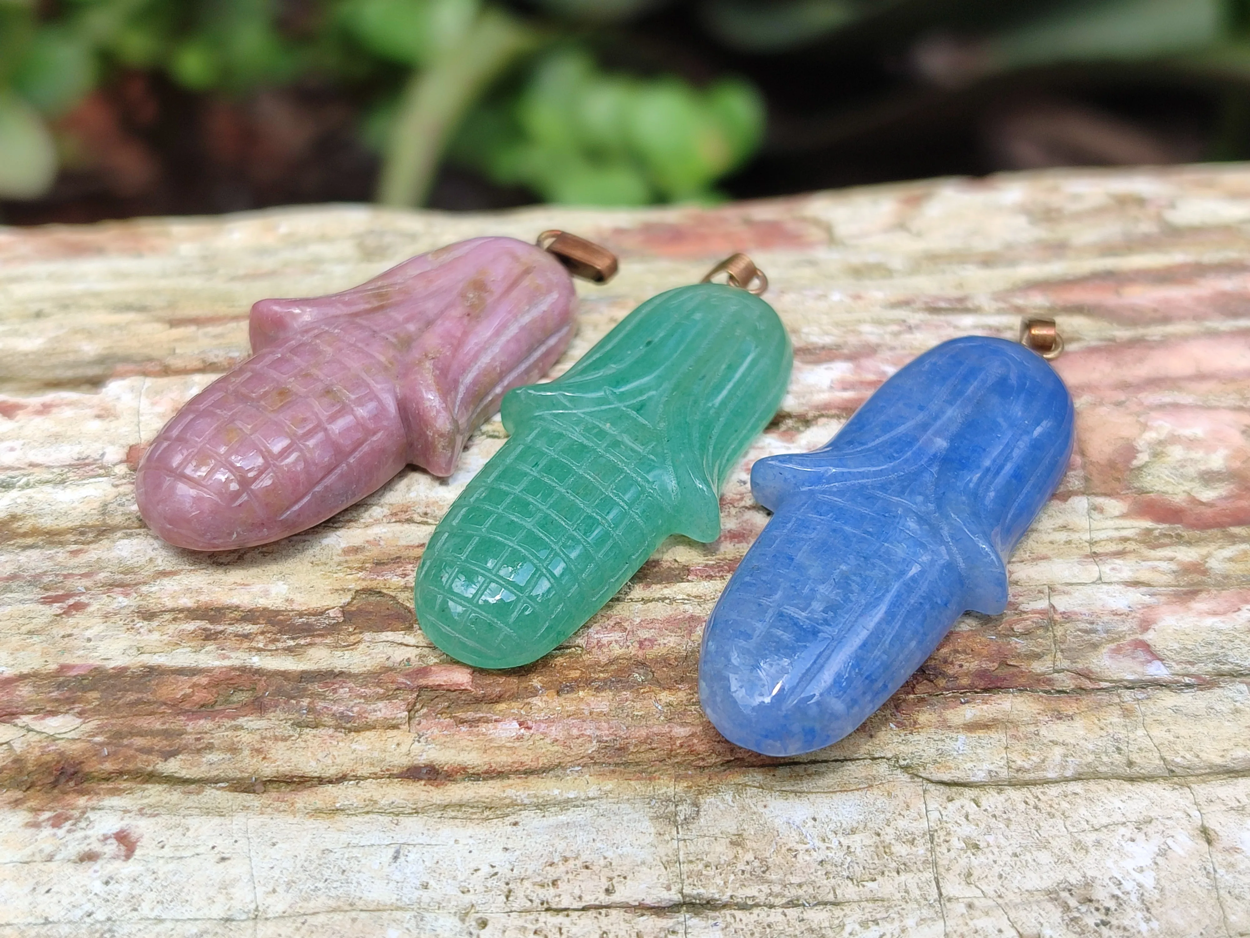 Polished Mixed Set Of 12 Gemstone Maize / Corn Cob Pendants - Sold Per Box - From World