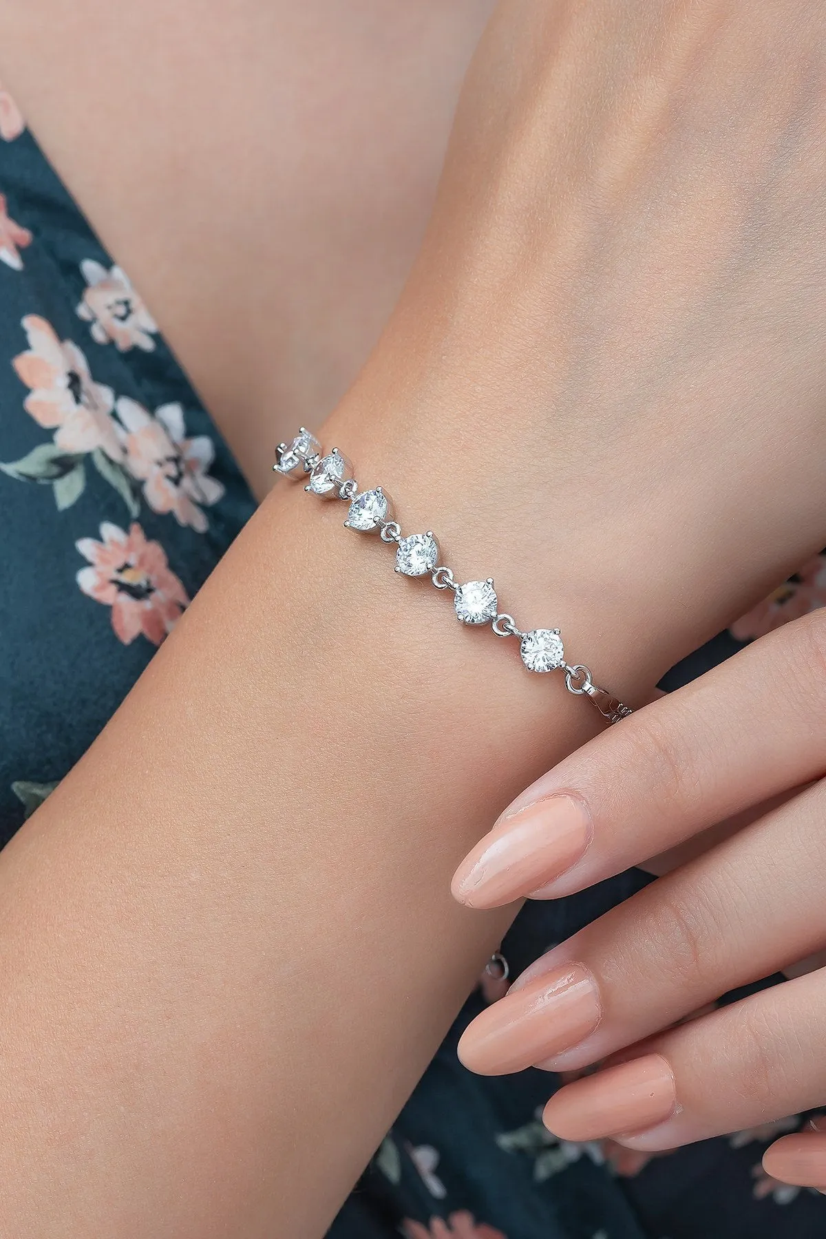 Round Zircon Stones Bracelet Silver