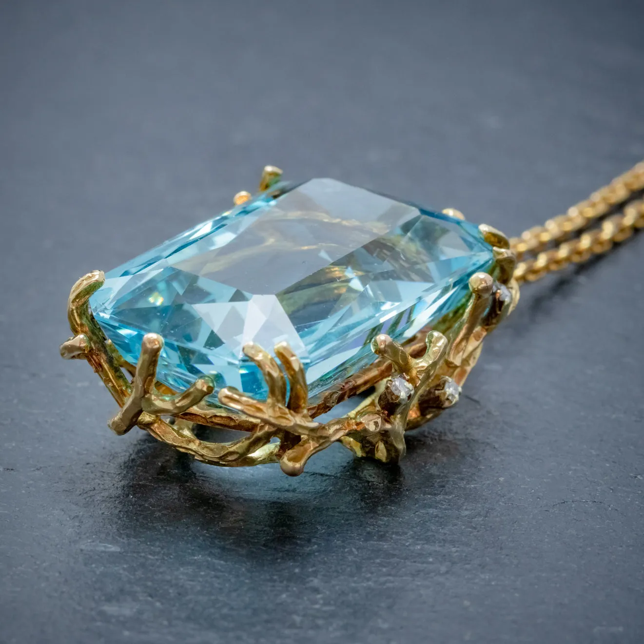 Vintage Aquamarine Diamond Pendant Necklace 18Ct Gold 42Ct Scissor Cut Aqua